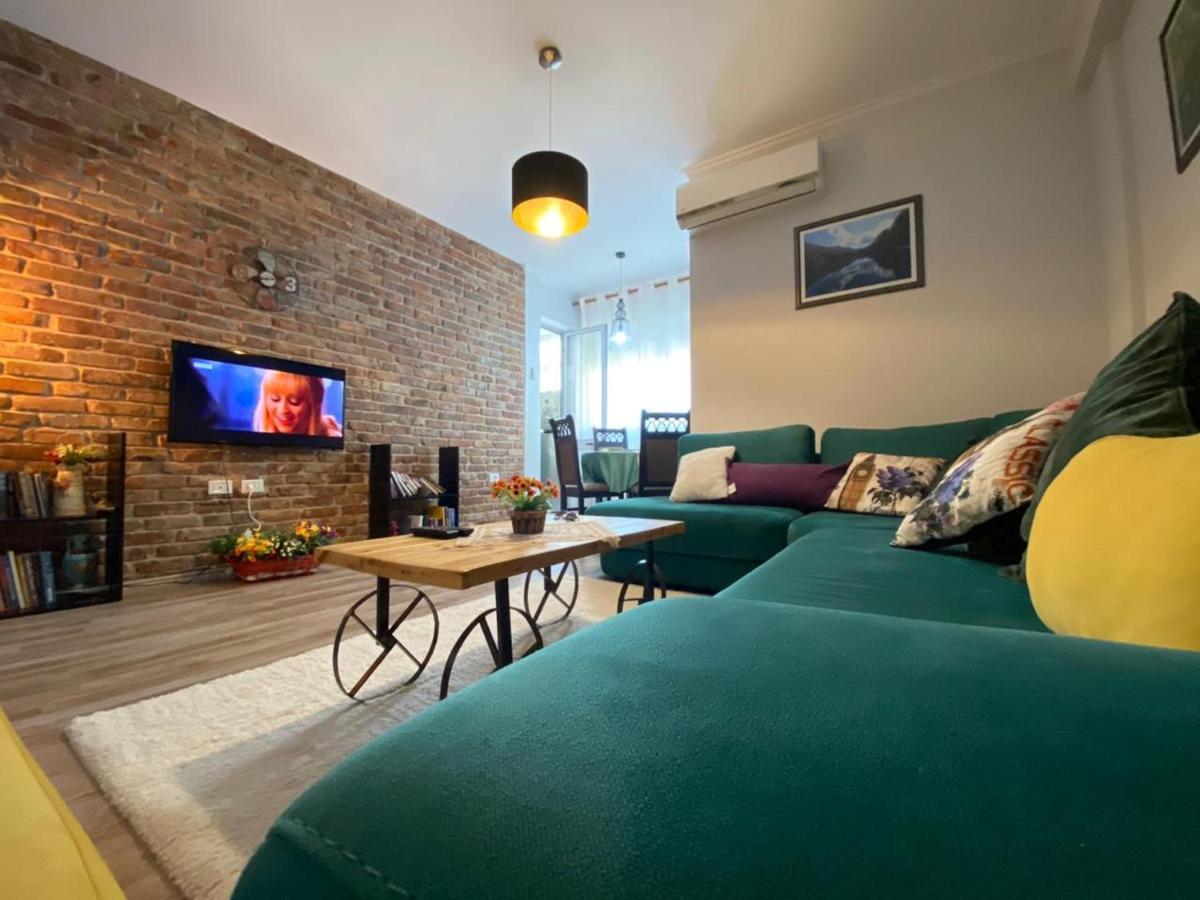 Ultra Apartments 'New Baazar' Tiranë Ngoại thất bức ảnh