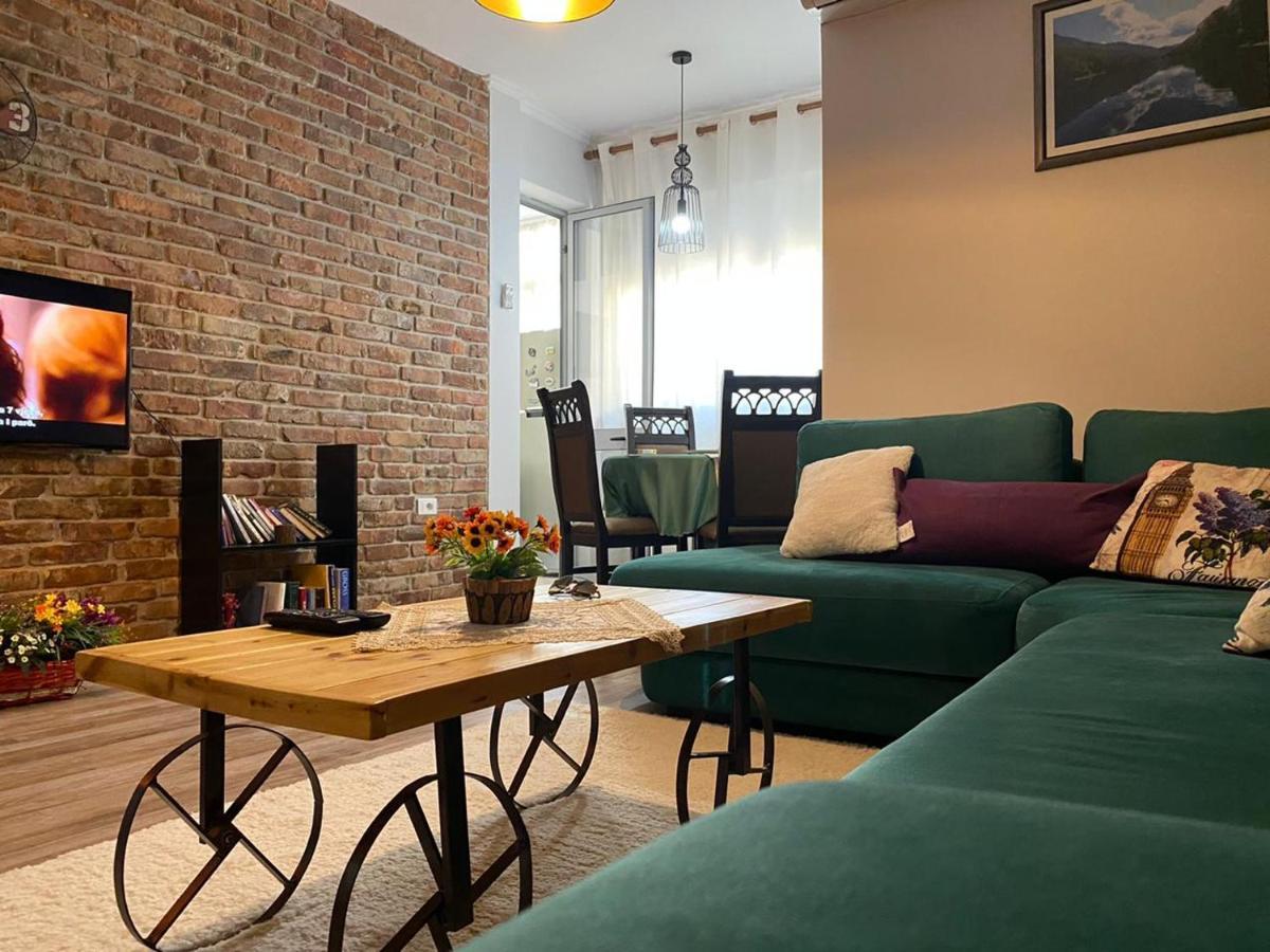 Ultra Apartments 'New Baazar' Tiranë Ngoại thất bức ảnh