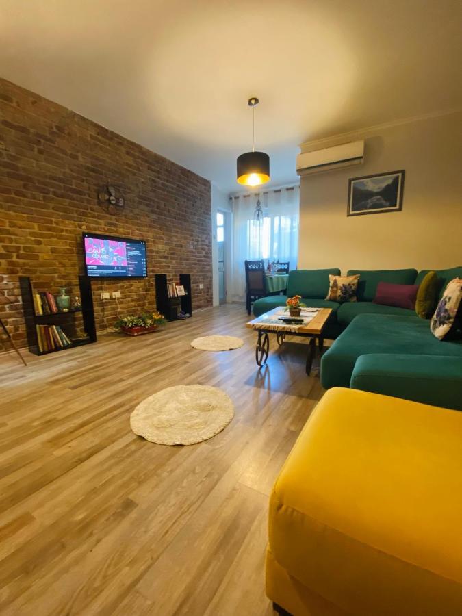 Ultra Apartments 'New Baazar' Tiranë Ngoại thất bức ảnh