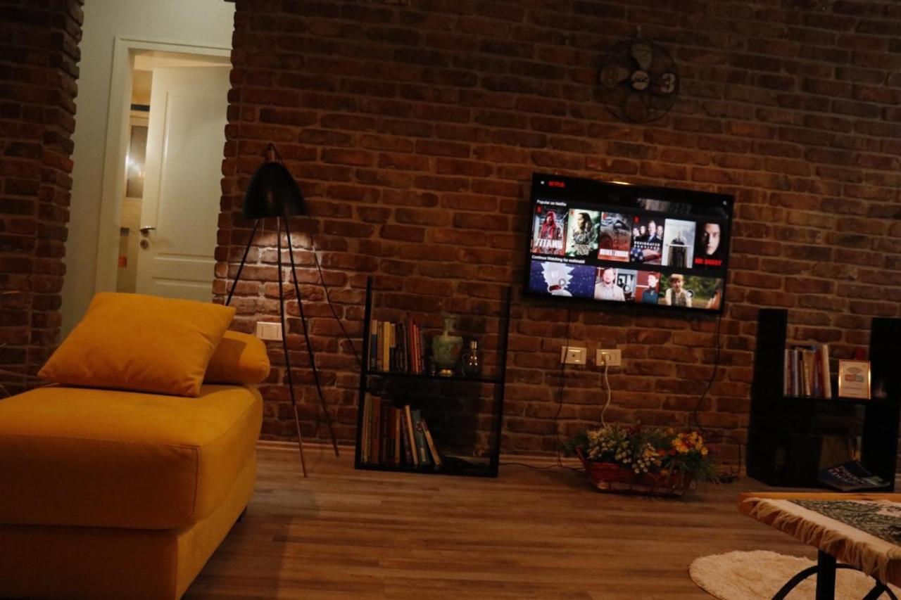 Ultra Apartments 'New Baazar' Tiranë Ngoại thất bức ảnh