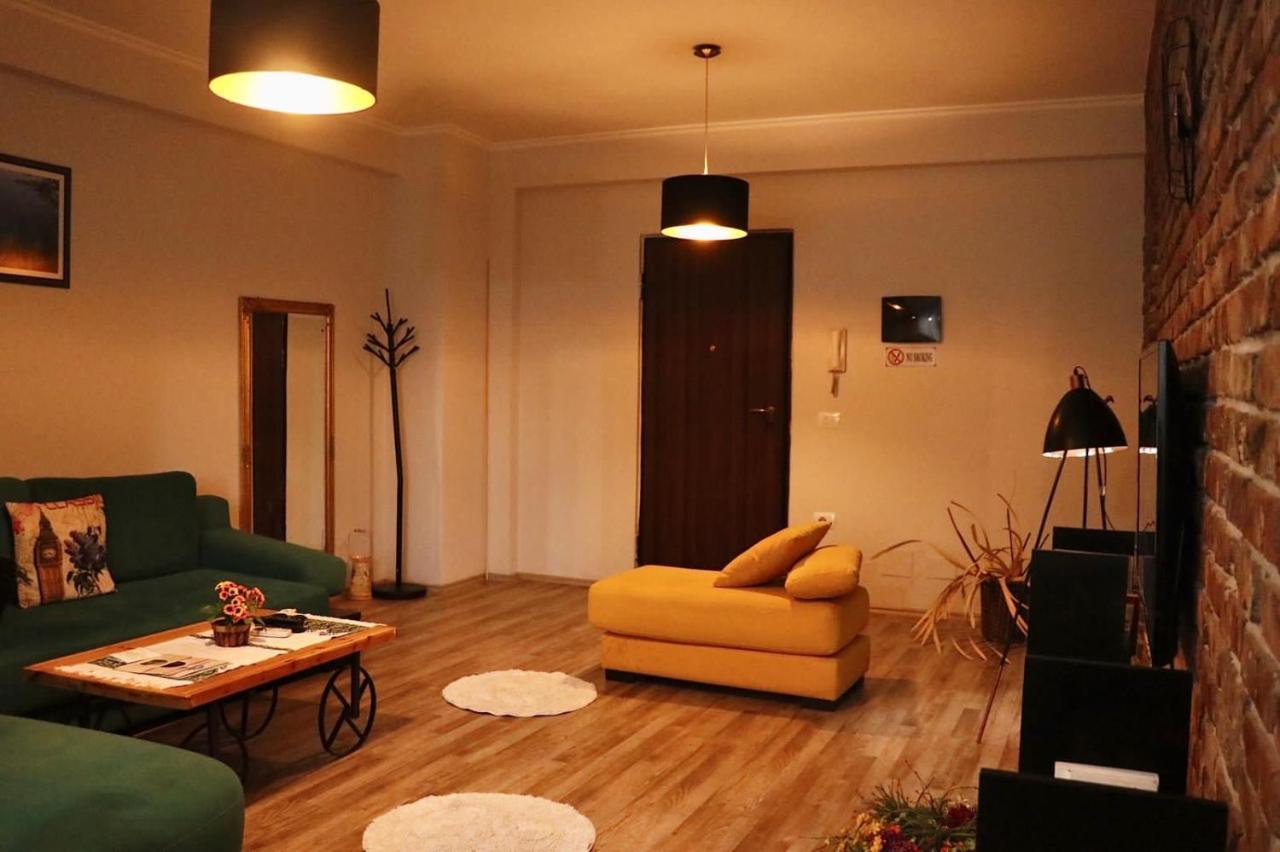 Ultra Apartments 'New Baazar' Tiranë Ngoại thất bức ảnh